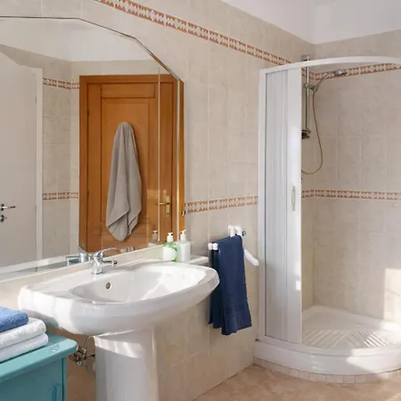 Penzion Affitta Di Berenice Porto Azzurro